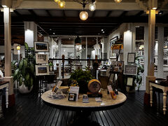 その後、Art Cafe Bumbuに行きました。めちゃくちゃ有名なレストランみたいです。