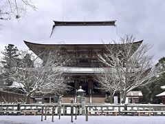 　　　　　　　吉野山のシンボル『蔵王堂』