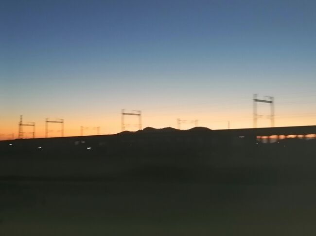 6:37<br />空が明るくなってきました