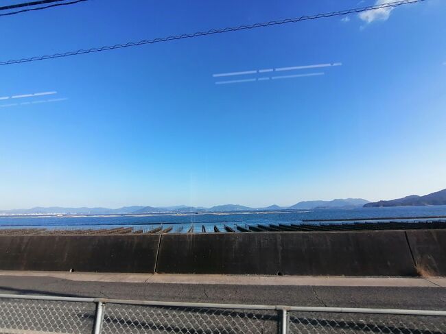 15:07<br />広島宮島口駅が近づいてきて海が見えてきました