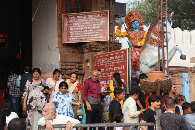 インド・オリッサのジャガンナート寺院の神様 組み立て式 超希少
