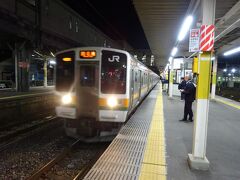 両毛線の小山行き到着。こいつに乗ります。