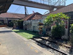 チャチュンサオ駅着。
ちょっと早着気味だったような。