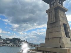 鞆の浦のシンボル『常夜燈』
波も穏やかでのんびり。

