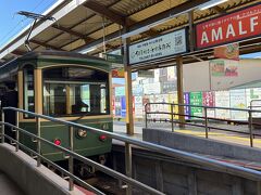 鎌倉から江ノ電に乗り換えて江の島まで。