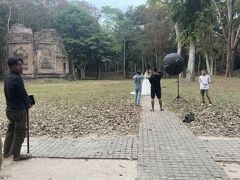 NグループからSグループへバイク移動。
閉園間近でひと気がないから結婚写真撮影に最適なのでしょう。