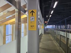 木古内駅。
あれ？
想像と違って綺麗。

あ。でもそうか、新幹線開業は最近だもんな。