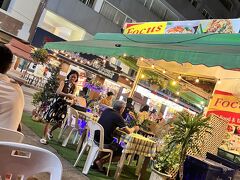 Focus Thai Food And Drink

12月31日（火）　　20:15

で・・お隣のタイレストラン「Focus Thai Food And Drink」へ
オーナーらしき写真の女性が嘗て日本人と付き合っていたとかでちょっと日本語でお喋りを

