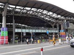 スカイバスでサザンクロス駅に到着