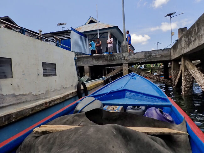 バンダ島を出発します。
