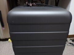 なので事前シミュレーションに沿って36Lのスーツケースを購入した。

台湾の電子マネーの中で i cash は使用できる店舗・サービスは一番少ない。しかし今回のキャンペーンでは１回の支払金額や１日の使用金額に制限があり、高額品が買えないような仕組みになっている。ところが i cash に関してはその上限・制限が無いので予めこのスーツケースを買う想定をしていた。