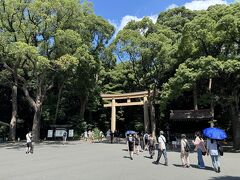 明治神宮を観光