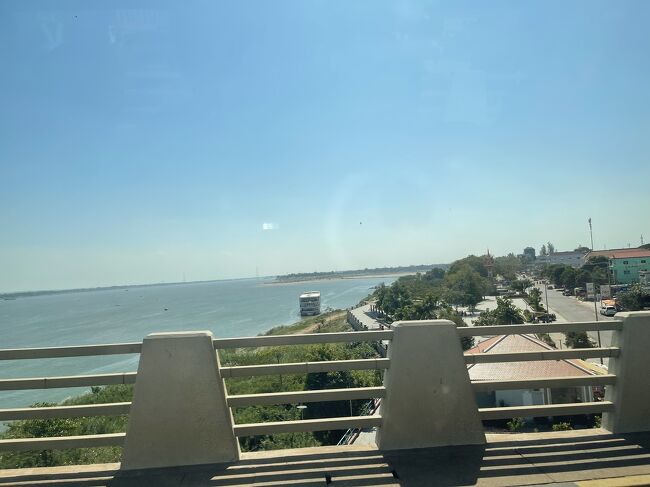 コンポンチャム州のキズナ橋から見た風景です。