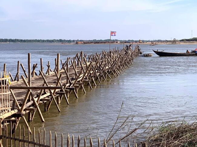 カンボジアでのコッピアン島のバンブープリッチです。
