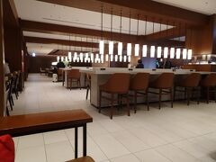 伊丹空港3階サクララウンジ