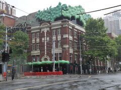 メルボルン工科大学（ＲＭＩＴ大学）
州立図書館の向い