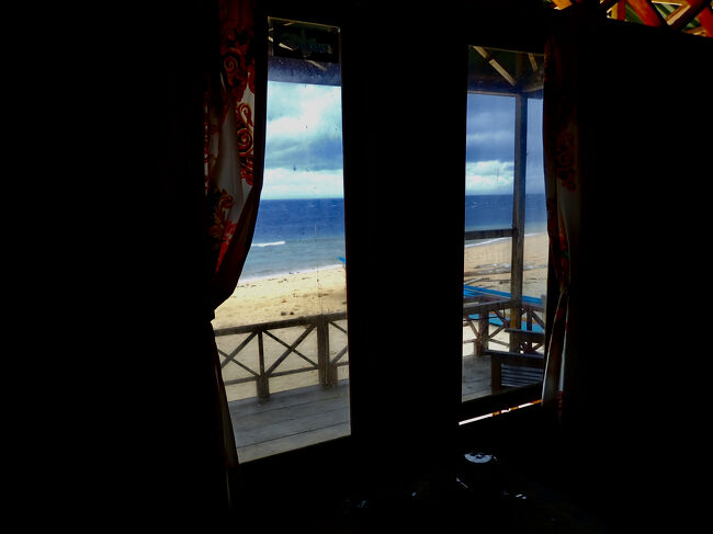 風が強く吹きつけて来ます。