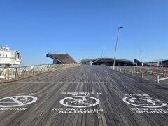 横浜港大さん橋国際客船ターミナル