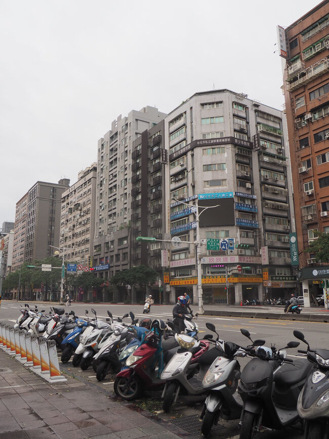 今日は天気がどんより<br />雨が降らないといいなー