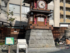 坊ちゃんカラクリ時計です。１時間ごとにカラクリが踊ります。