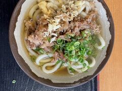 四国旅行の締めに讃岐うどんを食す。