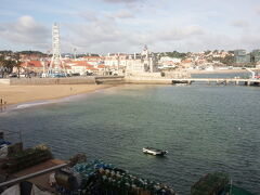 ロカ岬が終了したので、個人の思いとしては正直、これでもう終わりでもいいのですが、ツアーはまだ続くのです。港町カスカイスで一時間の自由行動。別に食べたいものも見たいものも特にないんですが。