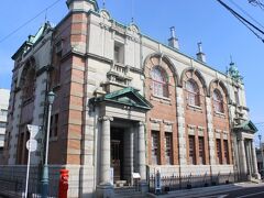 帰路、旧唐津銀行・辰野金吾記念館に。辰野金吾の名は知っていましたが、ここに記念館があることは知りませんでした。入場無料です。