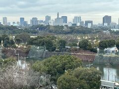 お堀があるから、皇居よね？