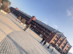 赤レンガ倉庫の中に初めて入ったりして( ´艸｀)