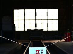 　どこかしら歴史を感じる庫内