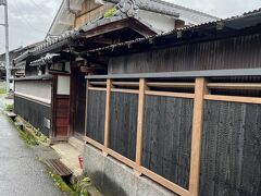 芹橋にある足軽組屋敷群は江戸時代の武家屋敷と町割りが今もそのまま残る地域です。