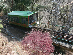 で、さっさとケーブル駅へ