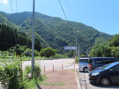 道の駅　飛騨街道なぎさ。
ちょっくらここでＷＣ休憩。
ここから次の目的地までは、一気に走り続ける。
なぜなら、昼食の店が混んでしまうと入れなくなるからだ。
