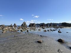 橋杭岩