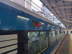 踊り子に乗って伊東へ出発。