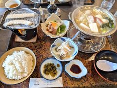 こちらが大漁苑の料理。
2900円で料理と海底温泉が楽しめる！うれしい気分！