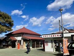 関東の駅百選に選ばれた長瀞駅
木造の昔ながらの駅舎