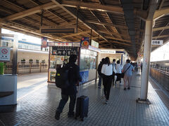 三島駅、通過待ち停車時間を利用して