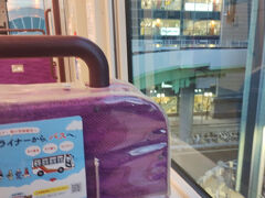 ポートライナーに乗車