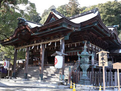 またそこから少し歩くと本宮が現れます。
観光マップでも1番よく見る場所であり、ここで折り返す方も多いでしょう。
ここまでで約30分だったと記憶しています。

なお、本宮の写真を正面から撮るのは控えるようにとの掲示がありました。