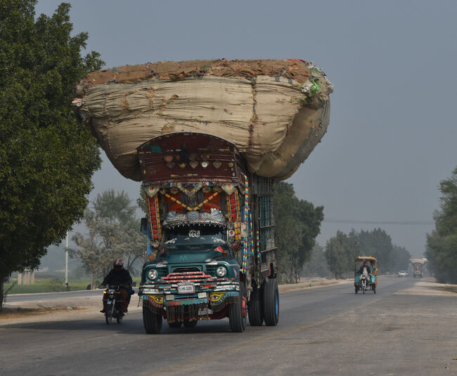 (25)前「24」番と同じ<br />〇積めるだけ積むということなのだろう。"布が破れたりしたら大変だろう"