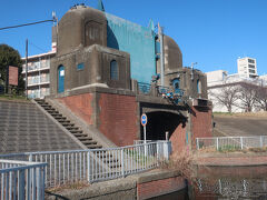 六郷水門