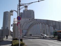 勝鬨橋。

やっぱりカッコ良い橋は素敵ですね。
この橋が跳ね上がる所をマジで見てみたい！！