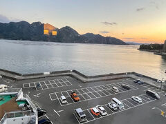 本日の宿泊は宮島コーラルホテル！
残念ながら、大鳥居が見える部屋ではなかったけどオーシャンビューなので満足！