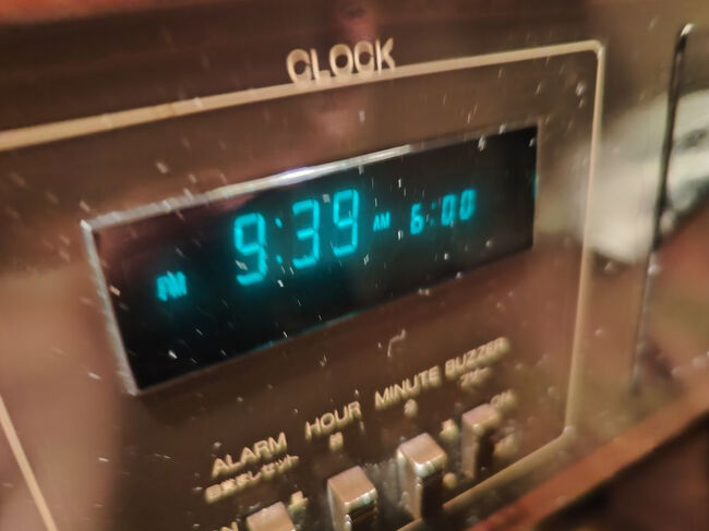 いやー今日は朝からバイク回収失敗でどうなるかと思ったり渋滞だったりで神瀬石灰洞窟行けるか心配であせったが行けてよかったわ。<br /><br />神瀬石灰洞窟は神秘的で良い感じだった。<br />修復予定あるらしいし実際重機入ってたからいつかはロープ使わなくても行けそうでよかったね、でも参拝客多くなるとあの雰囲気なくなりそうで残念だが。<br /><br />予想外なのは「暑さ」だな、9月中旬ってこんな暑かったけ？<br /><br /><br />2022年秋：北海道<br />2023年秋：コロナダウン<br /><br /><br />昨今の猛暑で秋旅行してないから覚えてなかったな。<br /><br /><br /><br /><br /><br />明日以降どうなるかな？この暑さがずっと続くときついな。