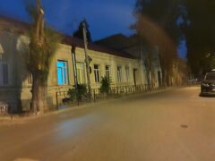 トビリシ駅周辺を散策