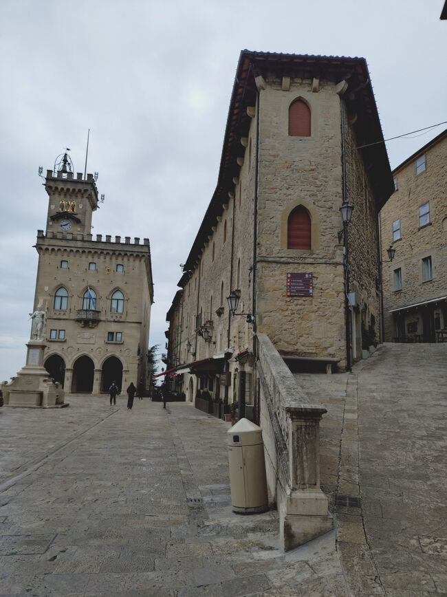 リベルタ広場。