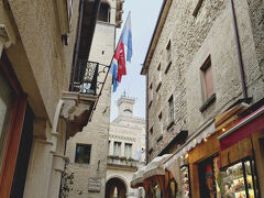 サンマリノ歴史地区とティターノ山