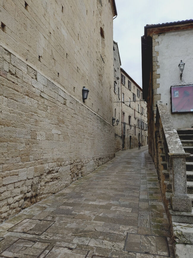 サンマリノ共和国の旧市街。<br />短い滞在だったけど、３つの砦は制覇できた！