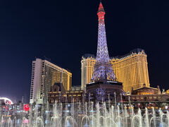 ベラージオの噴水ショーを見て、ホテルで夕食を食べます。

⭐️使ったお金(3名)⭐️

ルート66ミュージアム26$(4,028円)
スーパー45＄(7009円)
ガソリン25＄(3,905円)
Lift17＄(2,640円)
ホテル282$(44,708円)

⭐️合計62,290円


